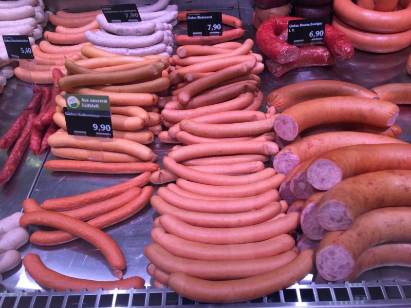 boucherie-ANTIBES-min_sausages_meat_butchery-1069321